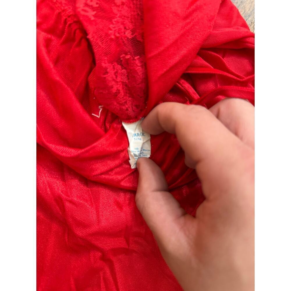 Vintage Zarga Women's Red Rosette Lace V-neck Full Slip lingerie Size Large - Picture 3 of 3